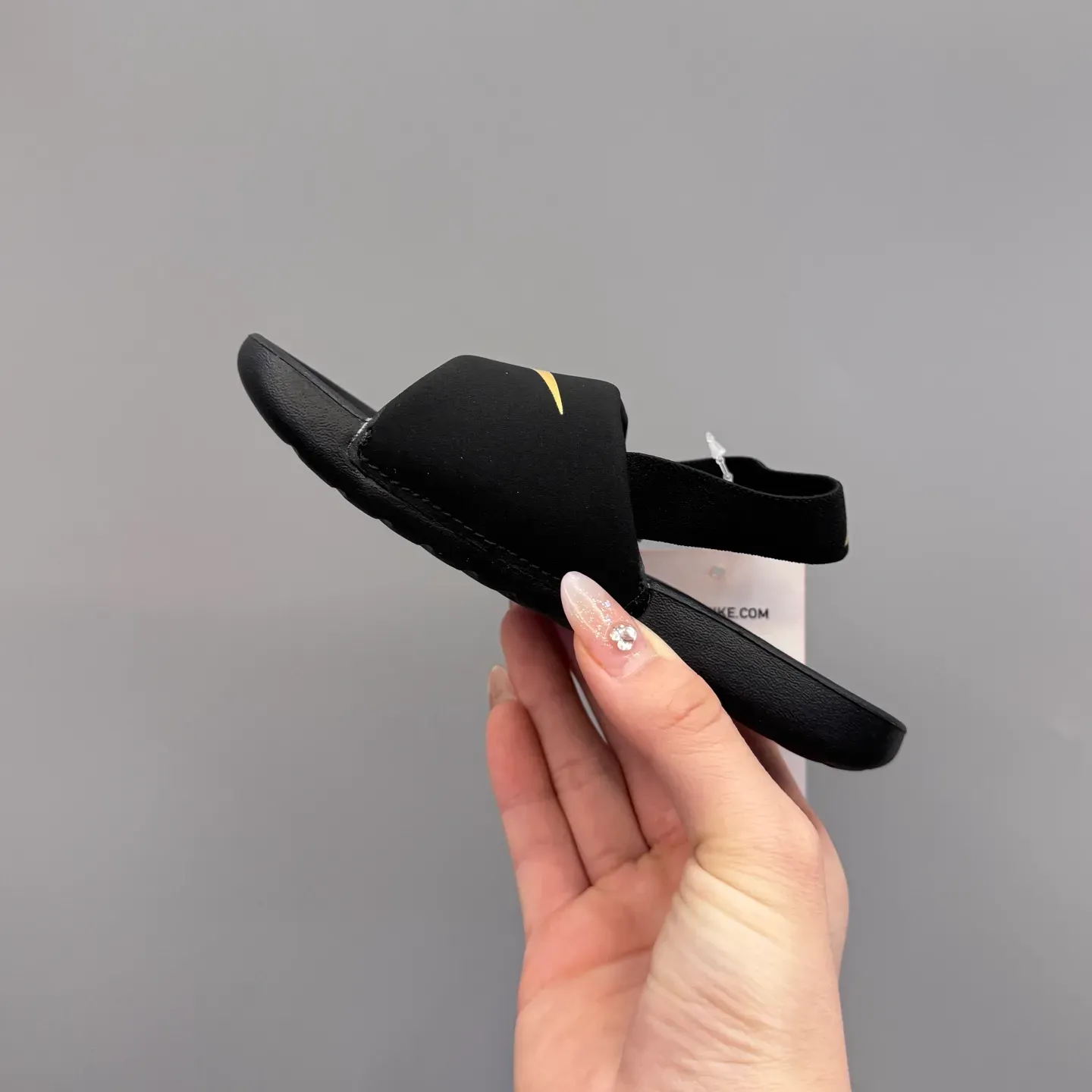 絶対流行！シンプル 履きやすい 定番 靴 シューズ キッズ サンダル スライド