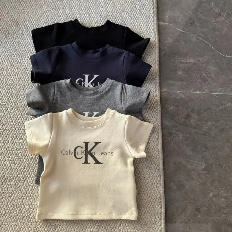【90-150cm】絶対流行 おしゃれ シンプル 合わせやすい 女の子 半袖 Ｔシャツ