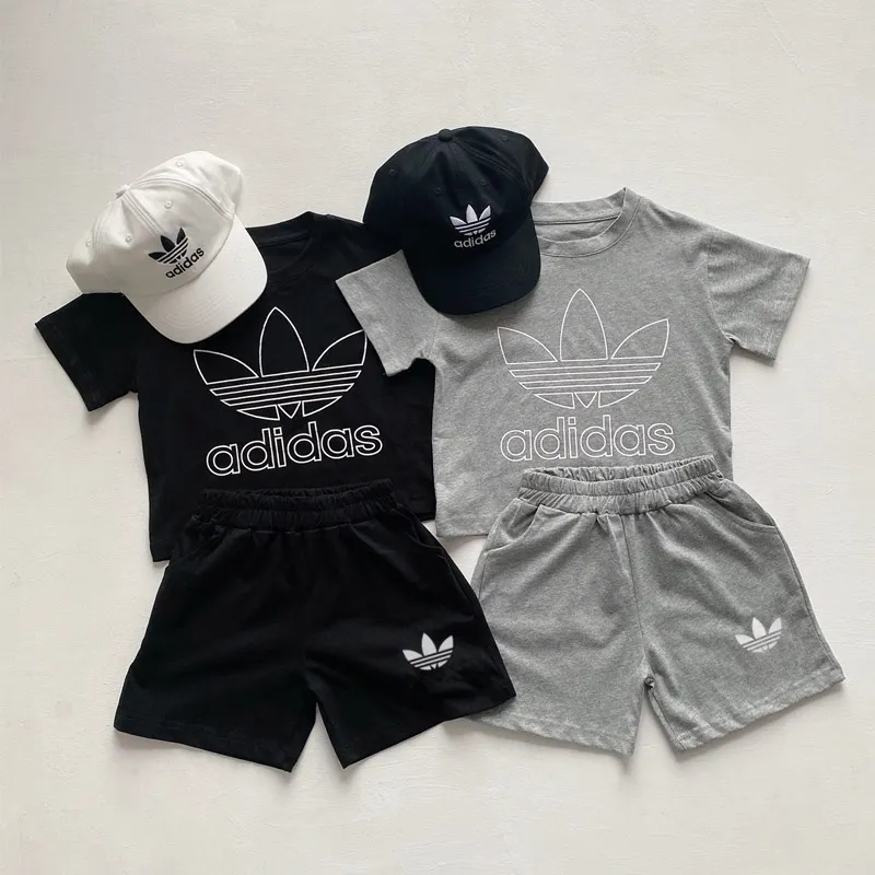 【90-160cm】二点セット 爆売れ中 カジュアル シンプル スポーティー 半袖Ｔシャツ＋ショートパンツ セットアップ