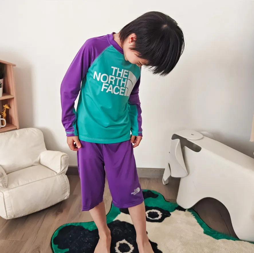 【120-170cm】水着4点セット 夏の水遊びやプールにぴったり キッズ ラッシュガード +スイムパンツ +スイムキャップ +巾着袋