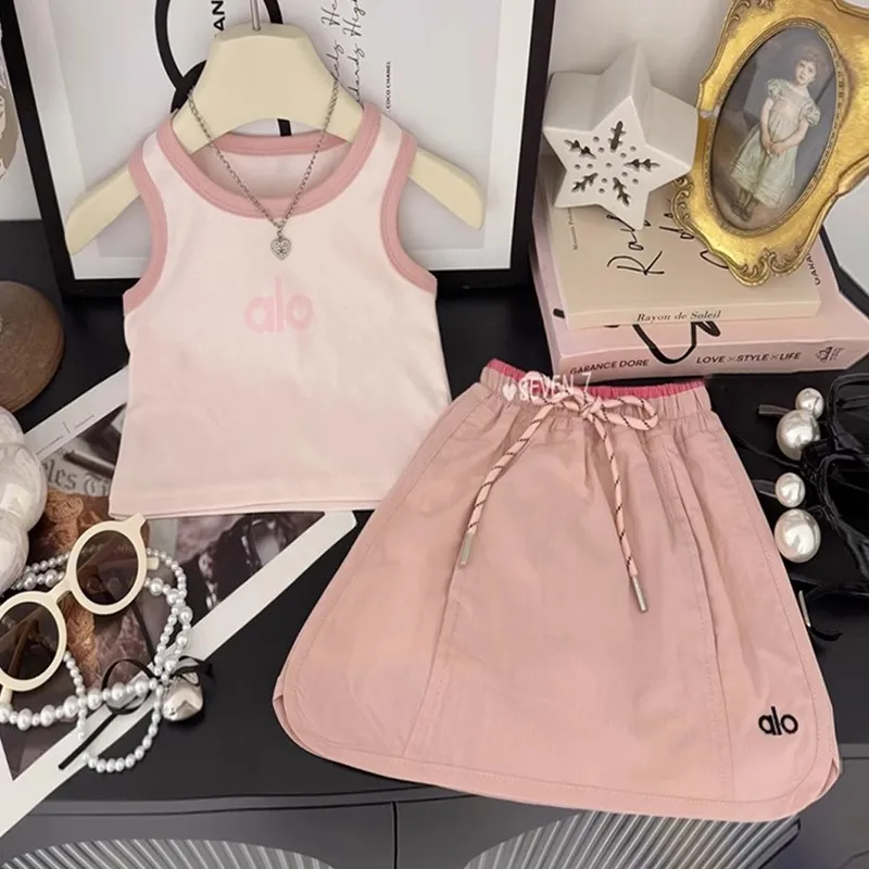 【120-170cm】二点セット 絶対欲しい おしゃれ シンプル カジュアル 女の子 タンクトップ＋スカート セット