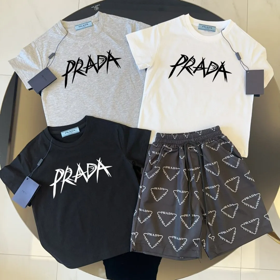 【90-150cm】二点セット リラックス感ある 大人気 カジュアル 着やすい 半袖Ｔシャツ＋ショートパンツ セットアップ