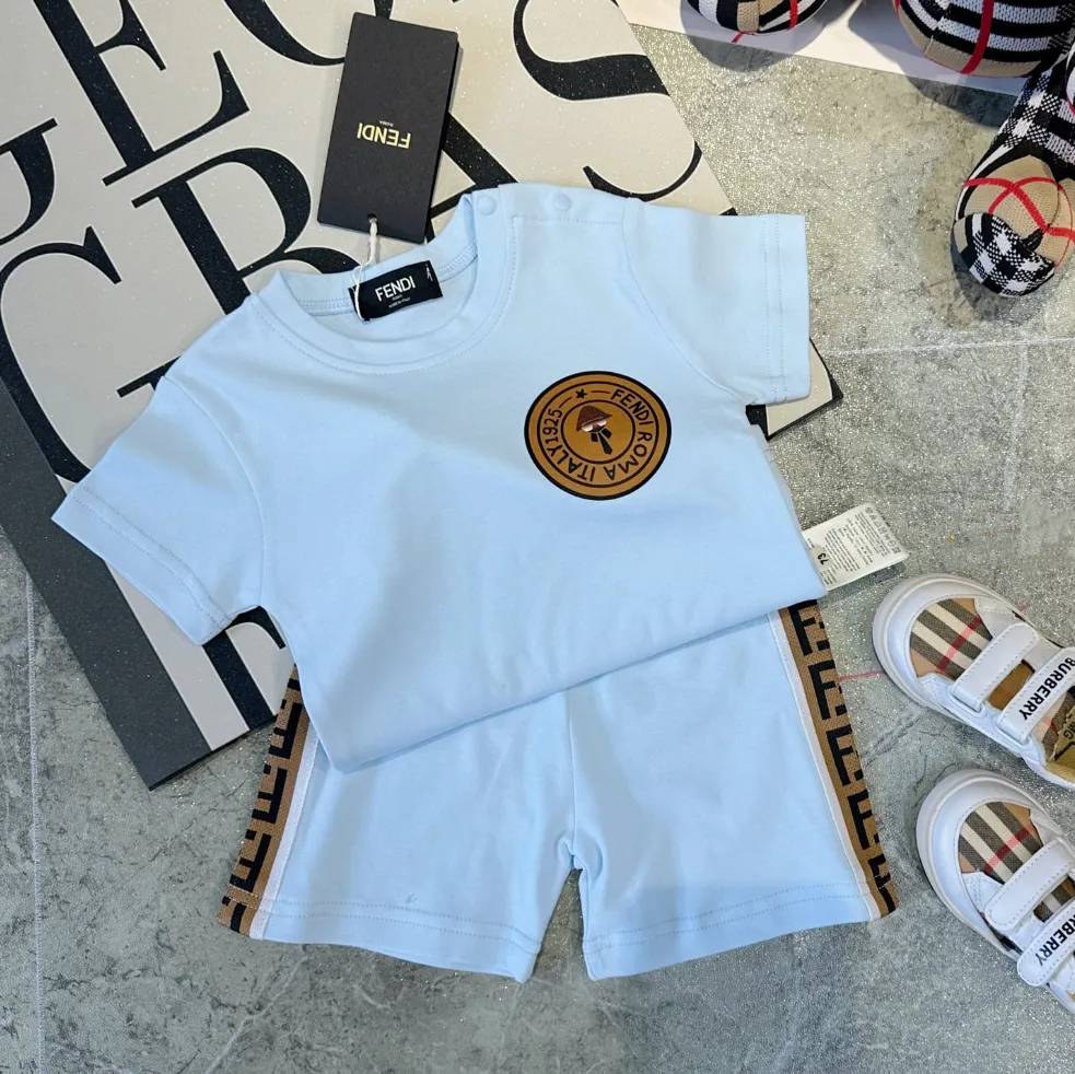 【66-110cm】二点セット 絶対欲しい 高品質 カジュアル 快適 半袖 Ｔシャツ＋ショートパンツ セットアップ