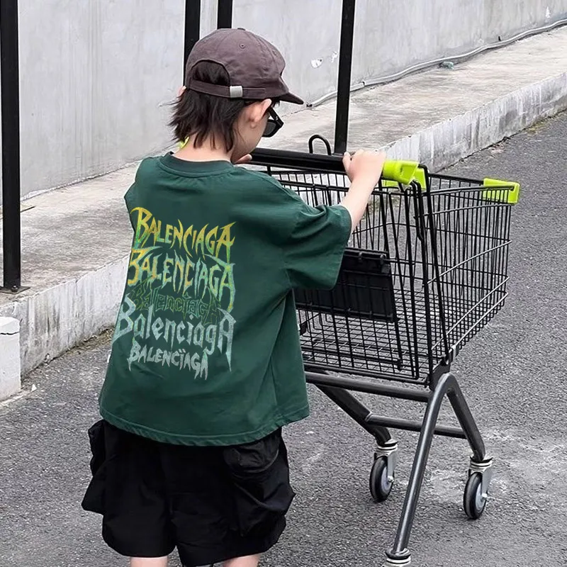 【90-160cm】リラックス感ある スタイリッシュ ストリート系 男の子 半袖 Ｔシャツ