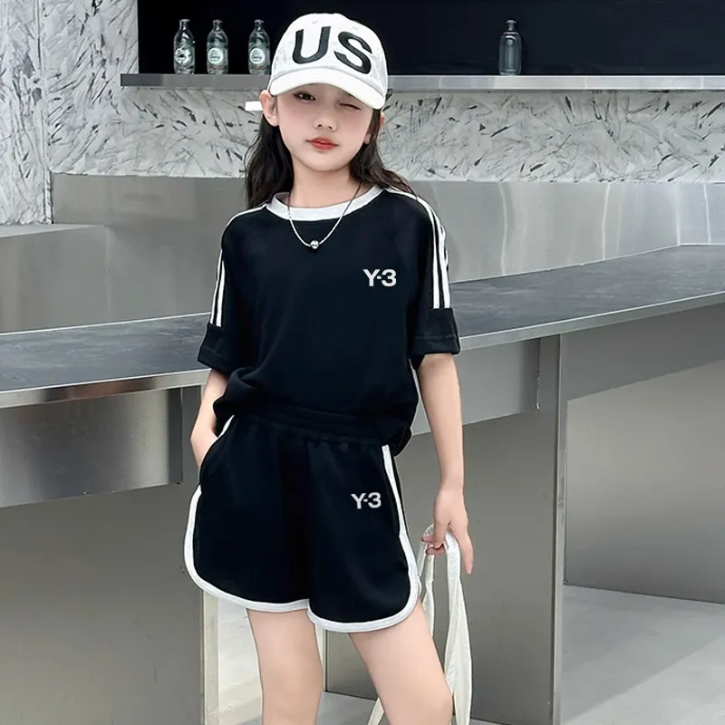 【90-160cm】二点セット 単品注文OK 元気いっぱい シンプル 女の子 半袖 Ｔシャツ＋ショートパンツ セットアップ