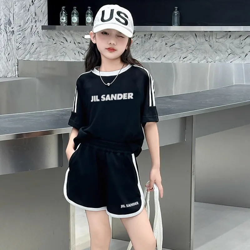 【90-160cm】二点セット 単品注文OK 動きやすさ抜群 カジュアル 女の子 半袖 Ｔシャツ＋ショートパンツ セットアップ