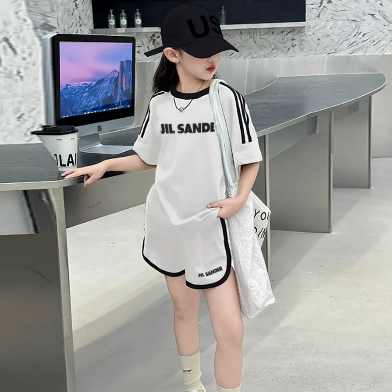 【90-160cm】二点セット 単品注文OK 動きやすさ抜群 カジュアル 女の子 半袖 Ｔシャツ＋ショートパンツ セットアップ