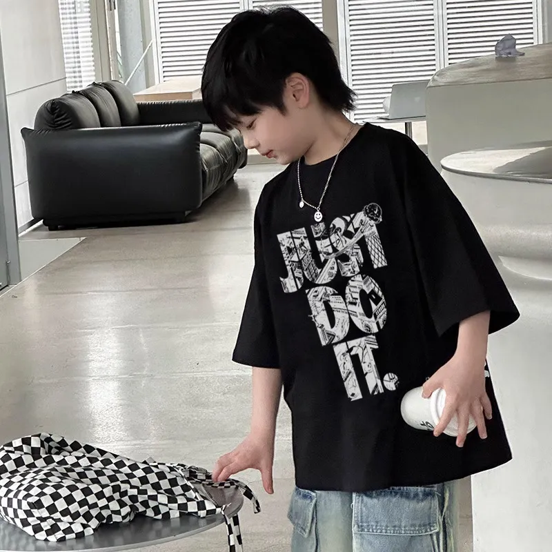 【90-160cm】見逃し厳禁 人気爆発中 トレンド  カジュアル  通気性 男の子 半袖 Ｔシャツ