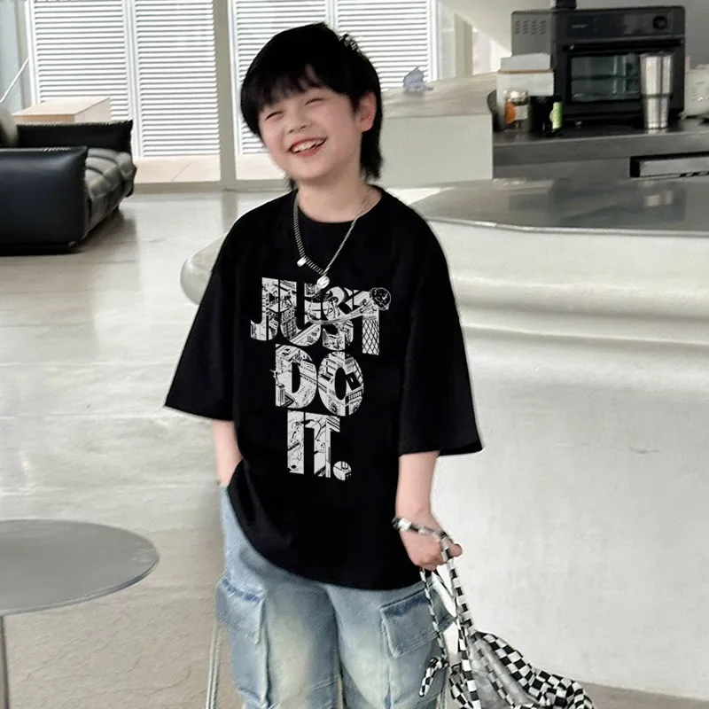 【90-160cm】見逃し厳禁 人気爆発中 トレンド  カジュアル  通気性 男の子 半袖 Ｔシャツ