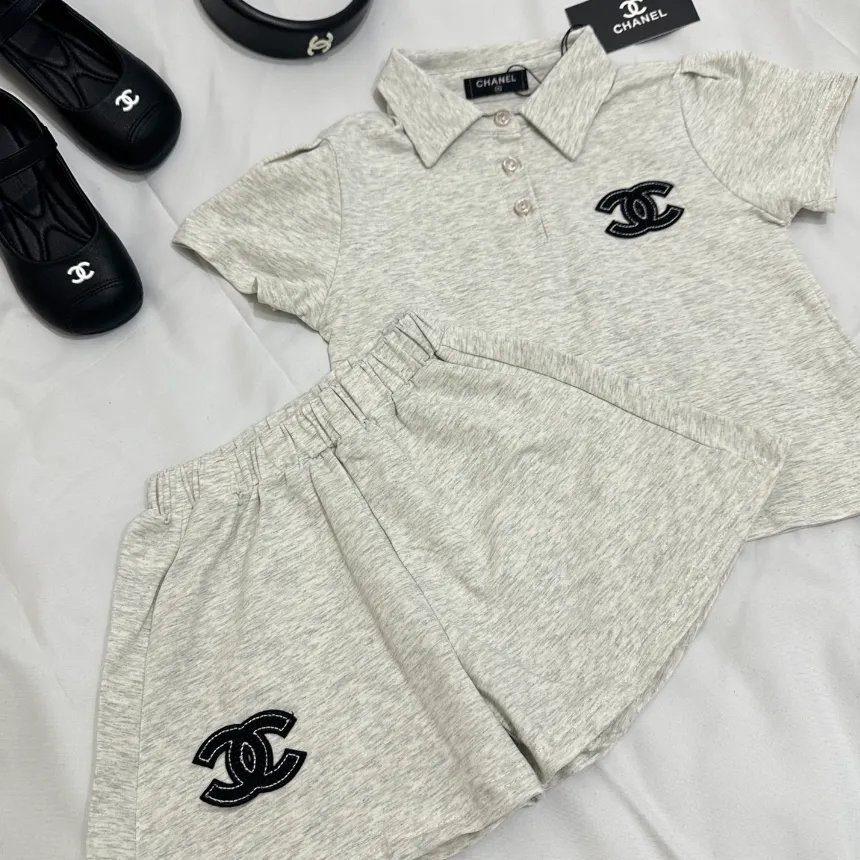 【80-120cm】二点セット ママたちに大好評 高品質 かわいさ＆機能性両立 半袖Ｔシャツ＋ショートパンツ セットアップ