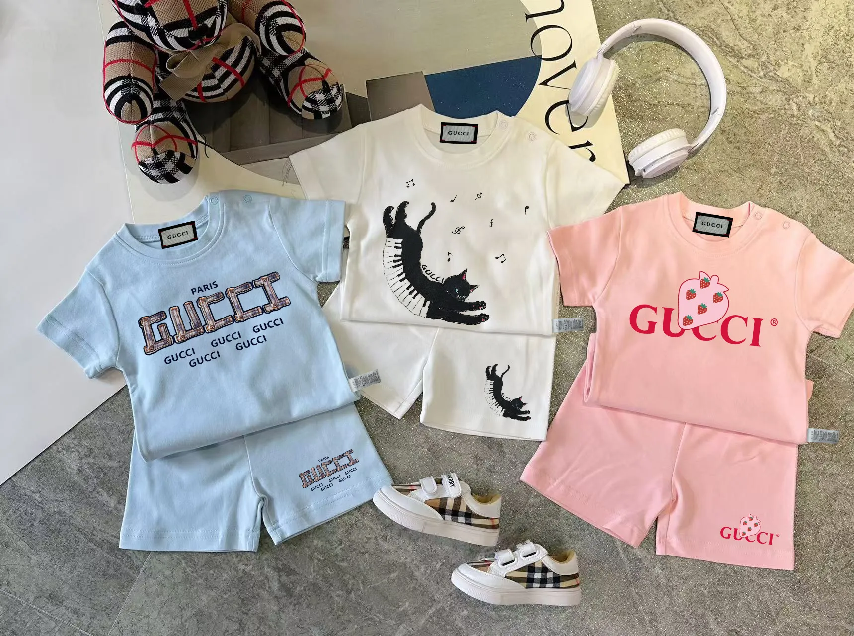 【66-110cm】二点セット デイリー使いに最適 トレンド  可愛い 軽やかな着心地 半袖Ｔシャツ+ショートパンツ セットアップ